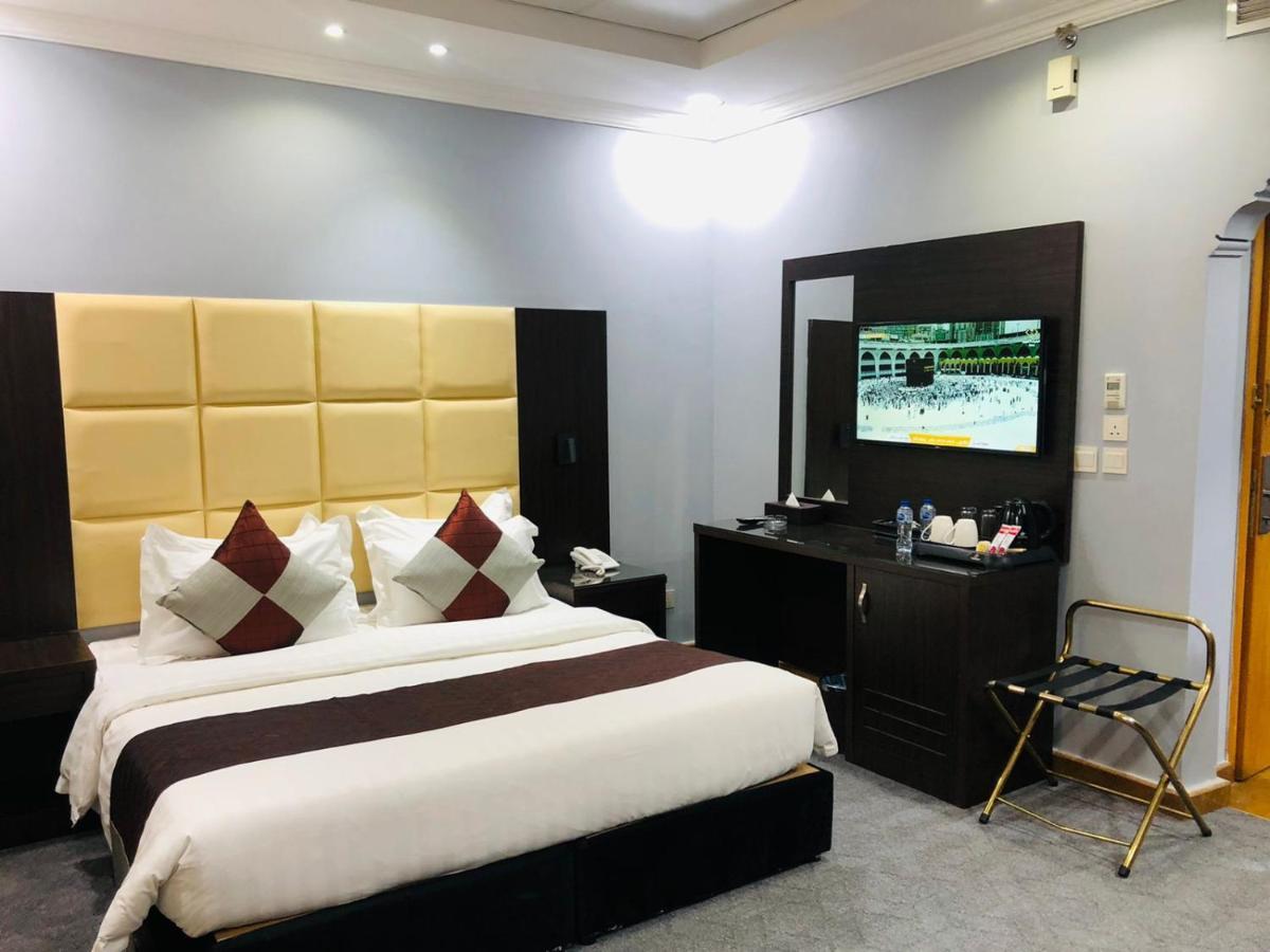 M Platinum Hotel Медина Экстерьер фото